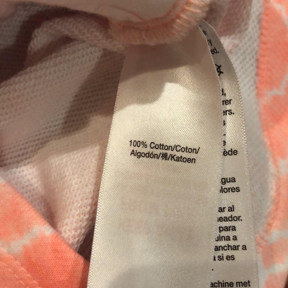 Brand🆕💖🔥💖 DKNY sports shorts. - Picture 6 of 10